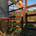 Women standing in the farm wearing HISEA rain boots