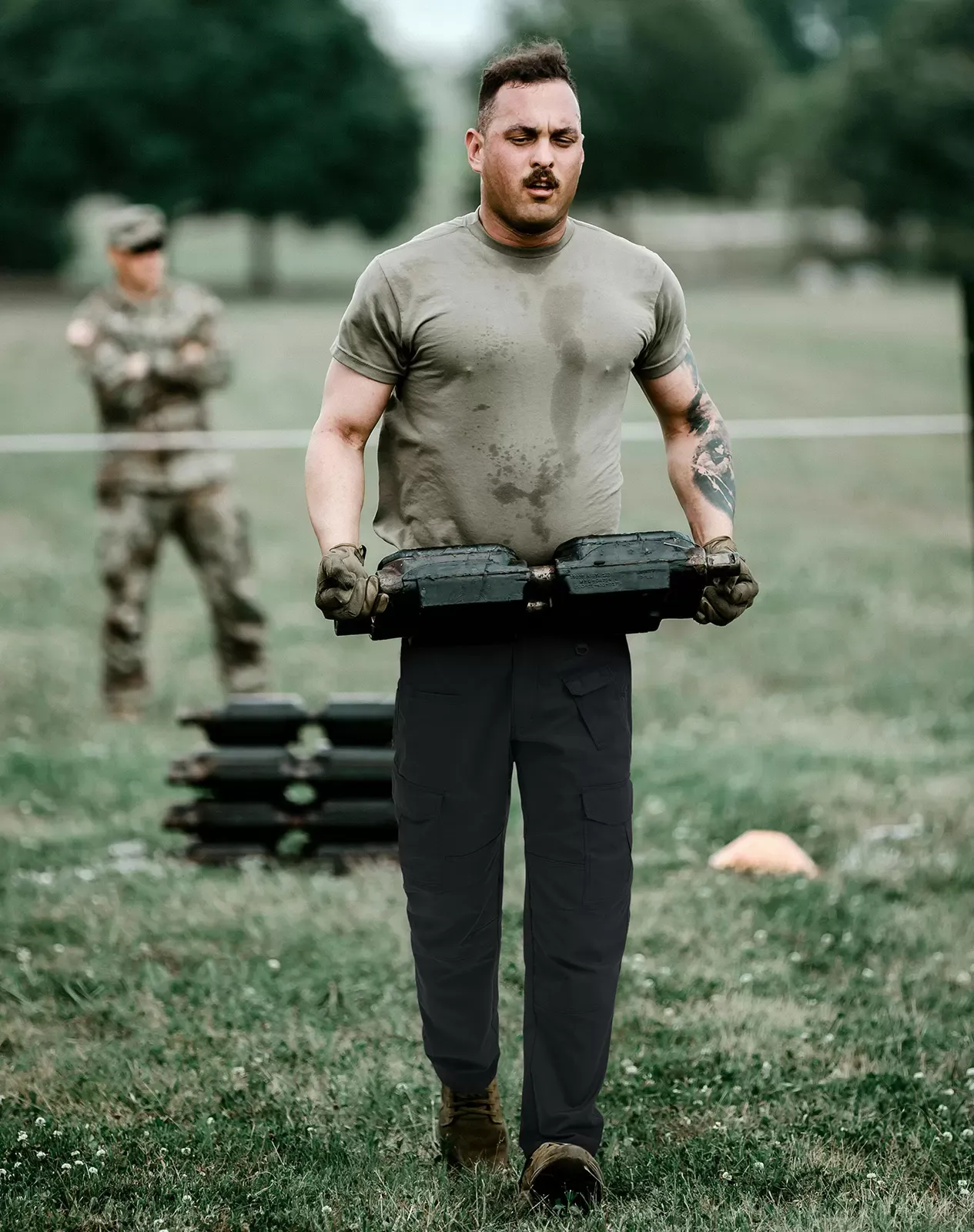 Black Men's Tactical Pants Relaxed Fit for GZ31MCP image 6