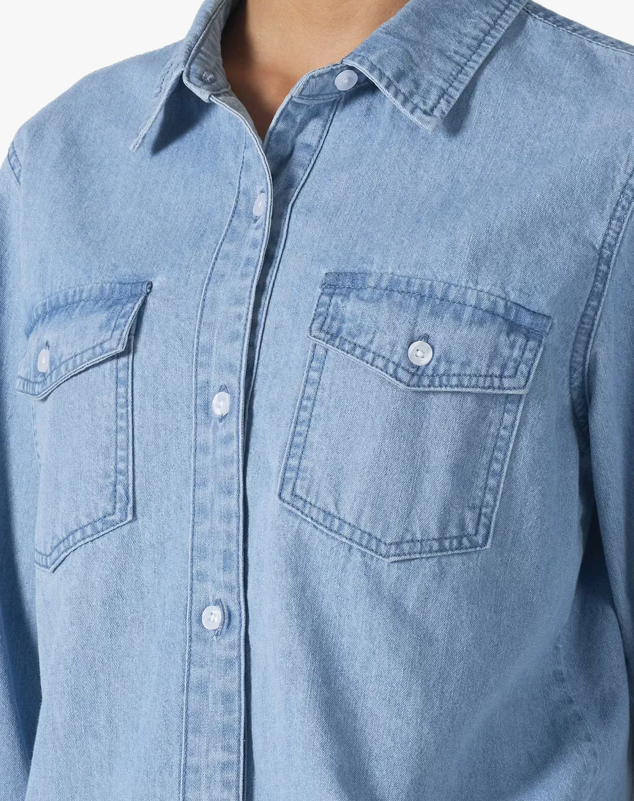 Stone washed blue Women's Lightweight Long-Sleeve Chambray Shirt for GZ39WCP image 2