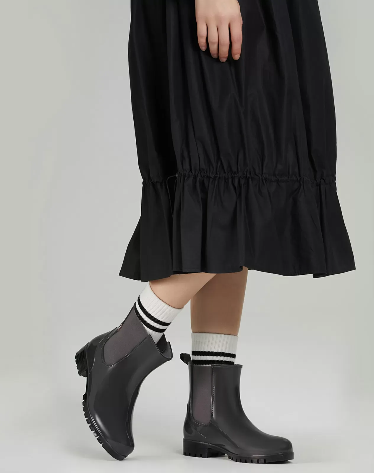 Grey Women's Ankle Chelsea Rain Boots for XSX70WCP image 6